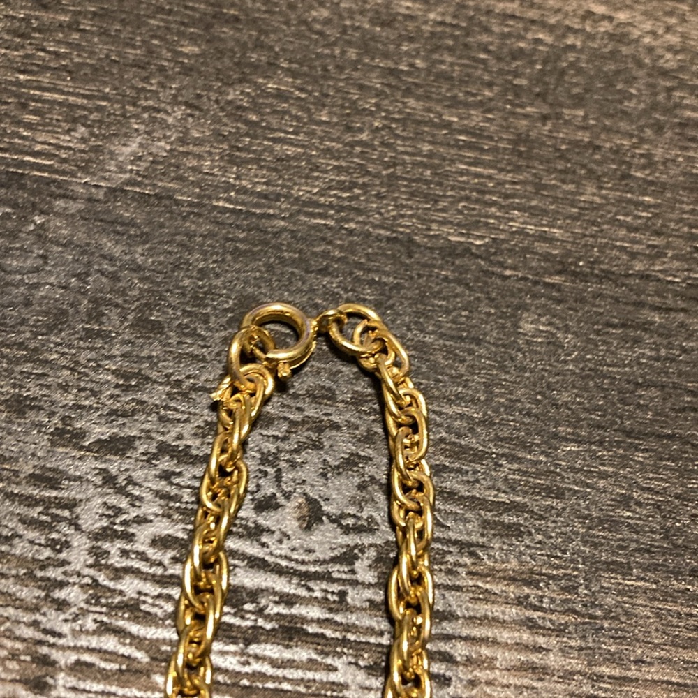 Vintage photo locket pendant necklace, gold - Picture 6 of 6
